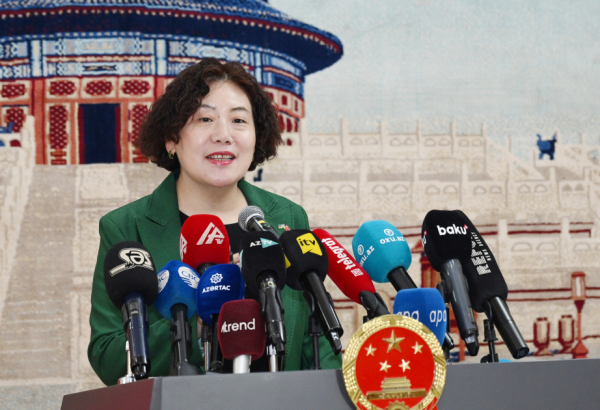 Diplomat: Çin ilə Azərbaycan arasında ticarət dövriyyəsinin həcmi rekord həddə çatıb